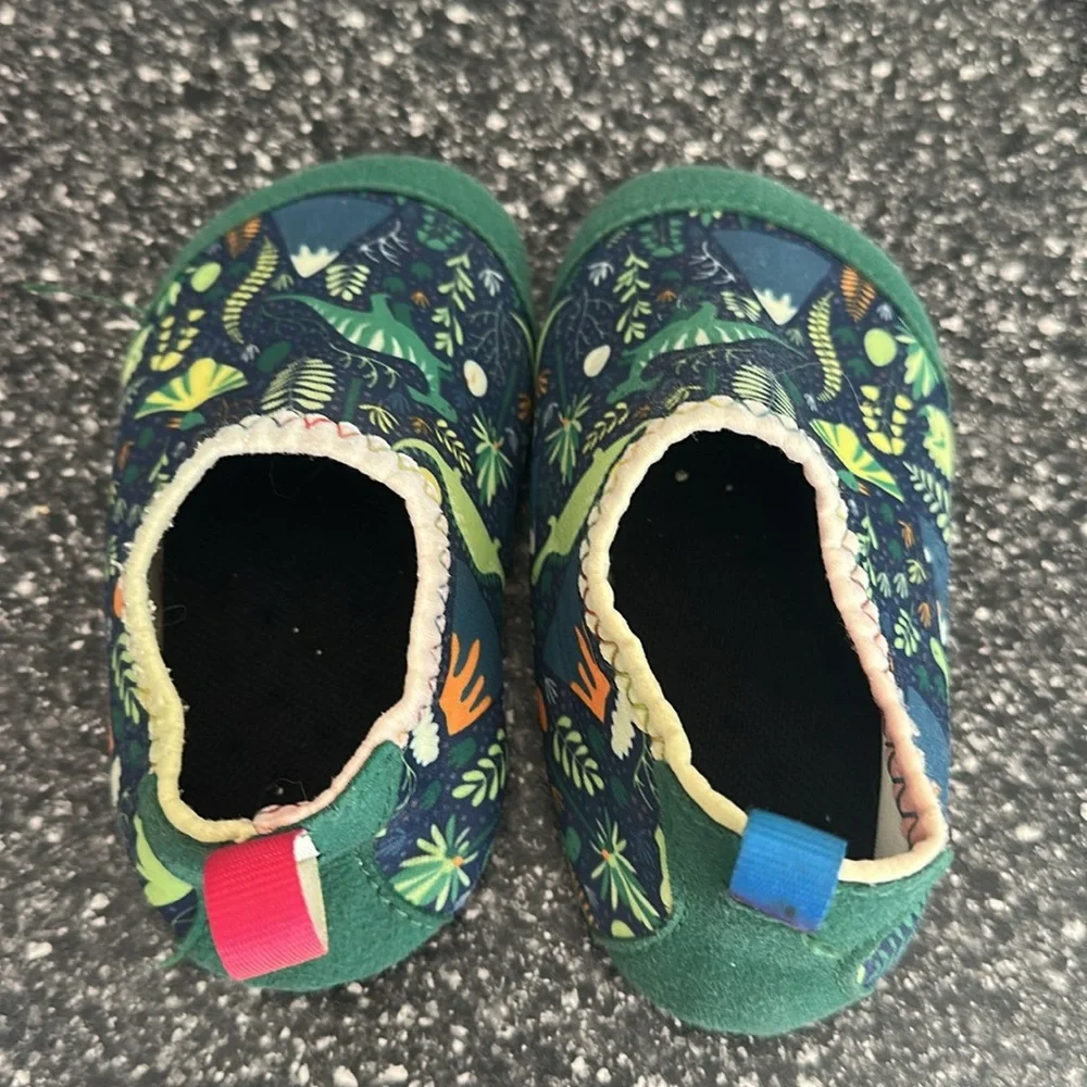 2 pairs - Kids Alligator Dinosaur Pattern Slip-On Water Shoes 6 -6.5 Toddler